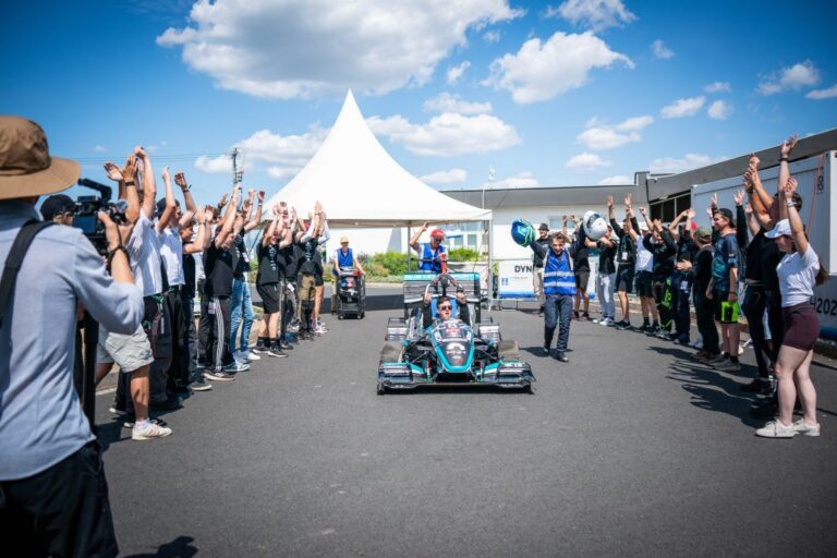 Történelmi győzelmet aratott a BME Motorsport Csehországban