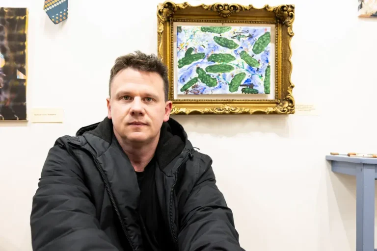 VígArt - Jótékonysági árverés és kiállítás a Vígszínház színművészeinek munkáiból
